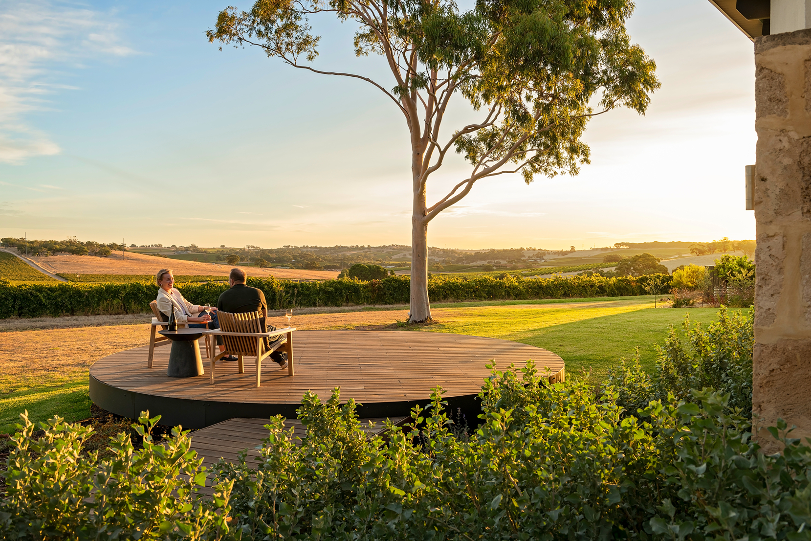 The-Louise_Barossa-Valley_Restaurant-Appellation-Deck-Afternoon-Couple2
